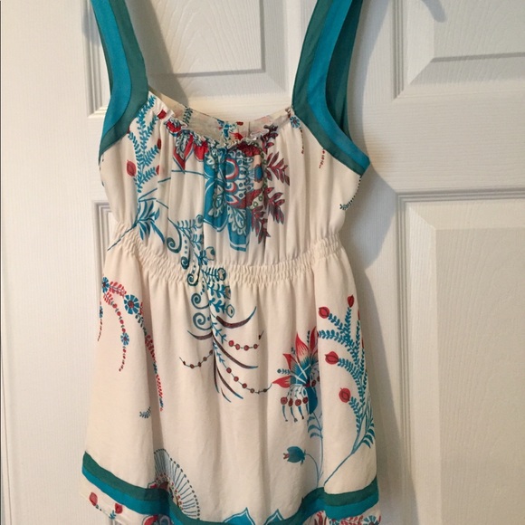 Guess blouse! - Picture 2 of 2